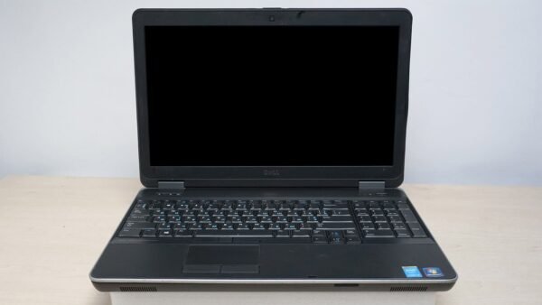 Dell  m2800